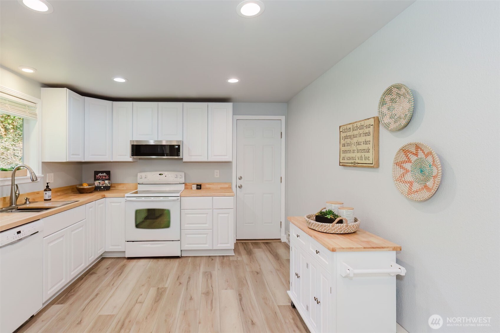 11618 Fry Avenue SW, Port Orchard, WA 98367