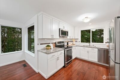 832 NE 202nd Street , Shoreline, WA 98155 - Photo 16