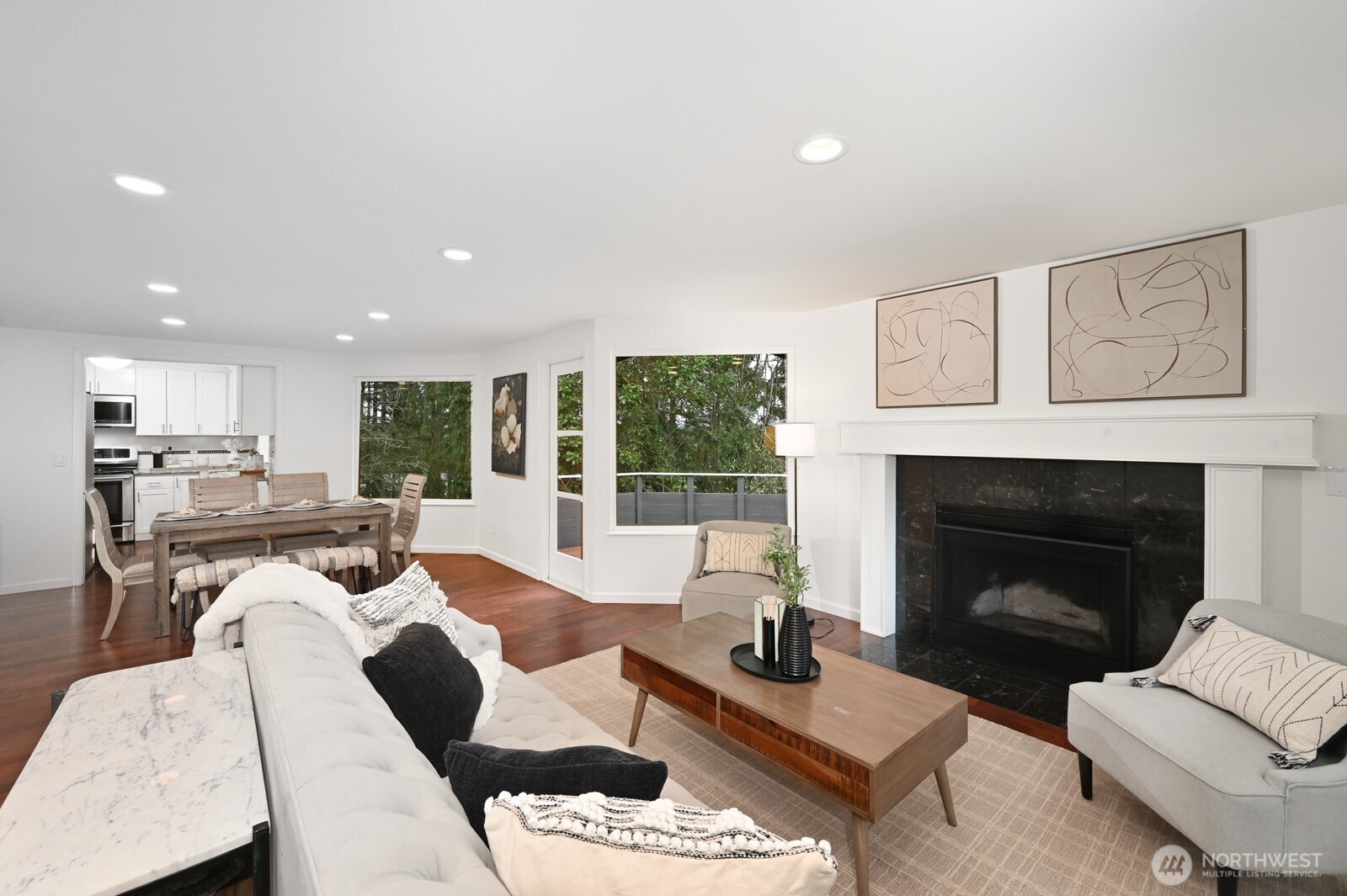 832 NE 202nd Street , Shoreline, WA 98155