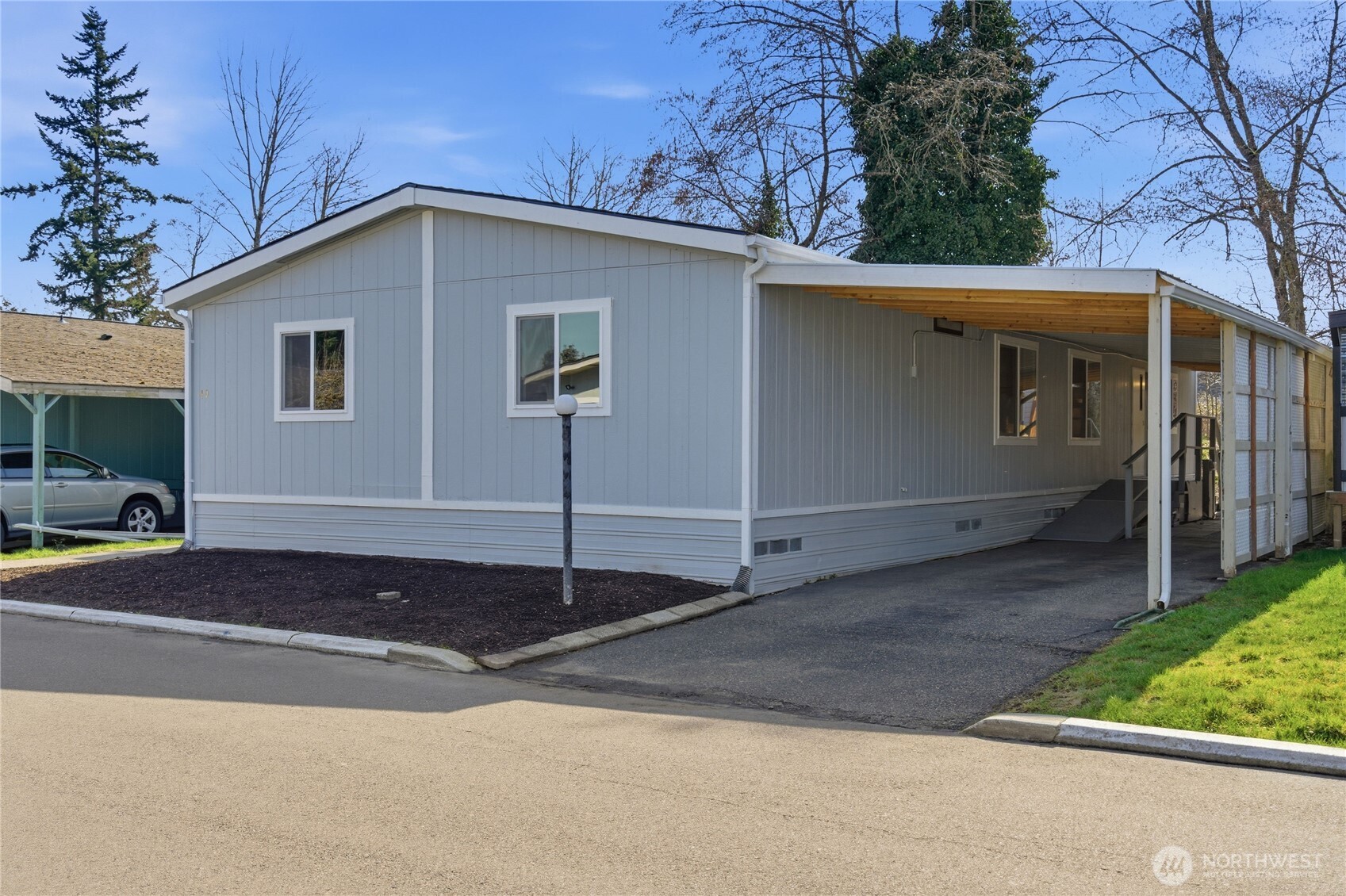 11500 Meridian Avenue S #49, Everett, WA 98208-4923