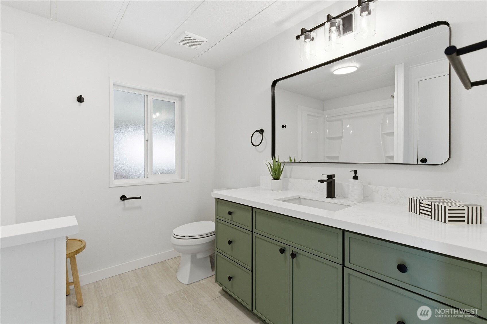 11500 Meridian Avenue S #49, Everett, WA 98208-4923