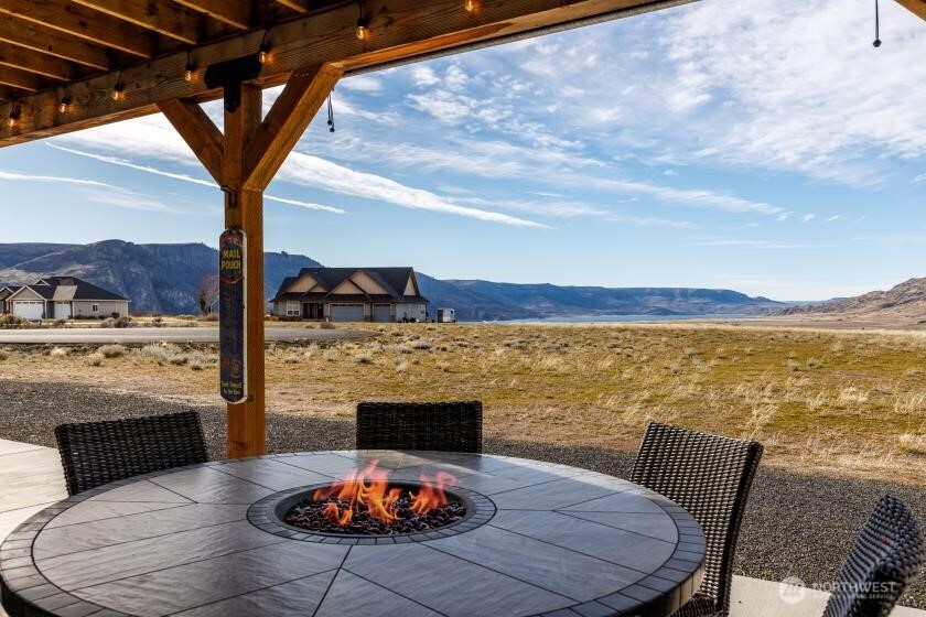 44430 Lupine Drive N, Wilbur, WA 99185