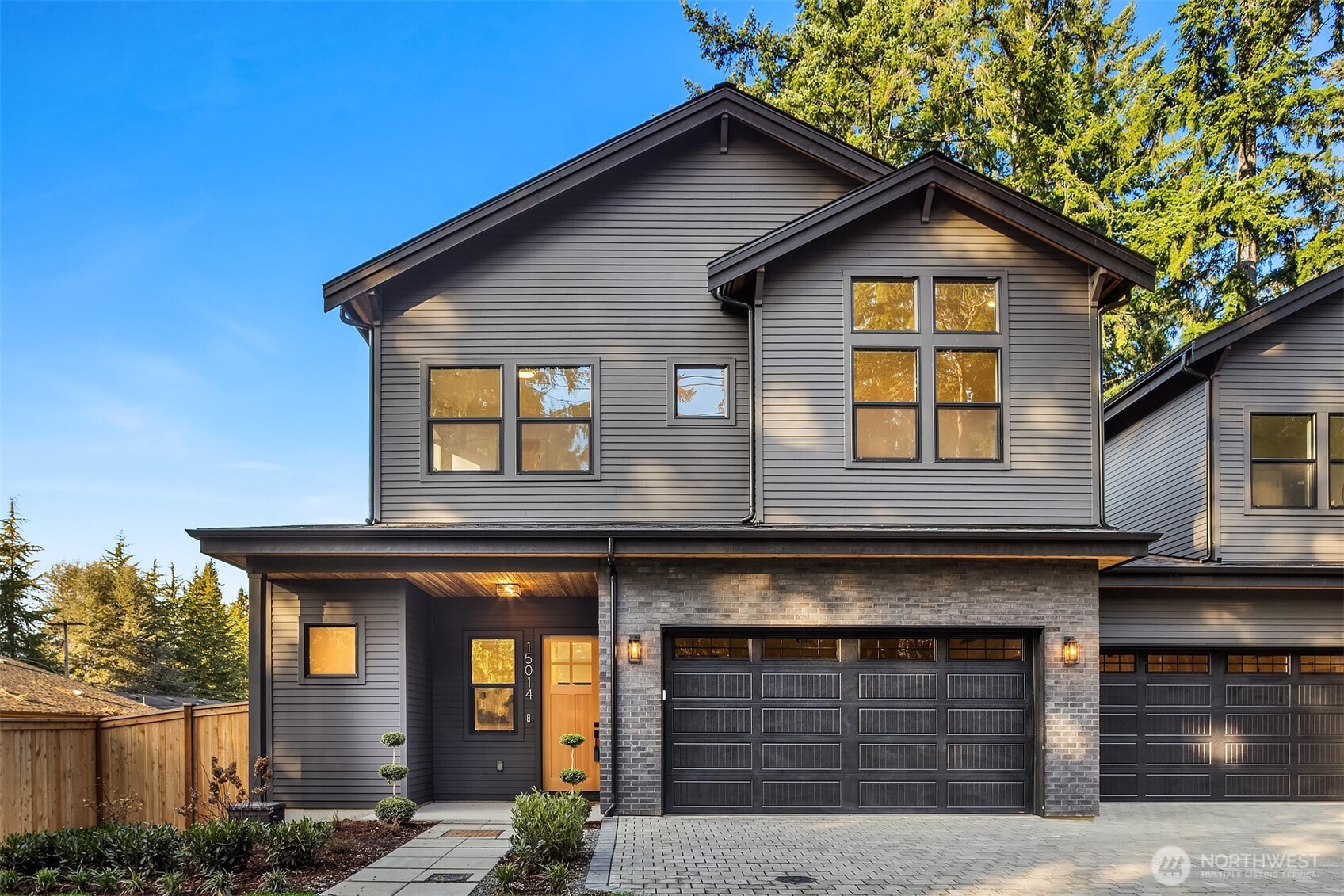 15014 SE 22nd Street , Bellevue, WA 98007
