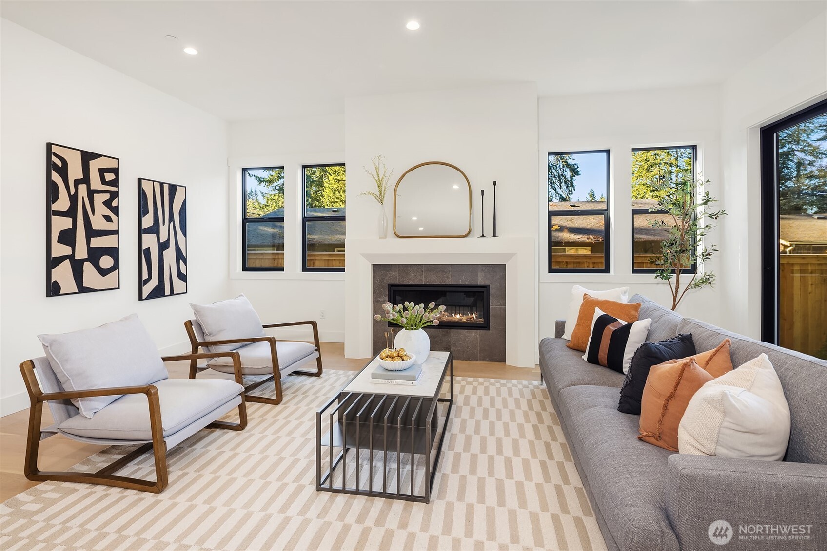 15014 SE 22nd Street , Bellevue, WA 98007