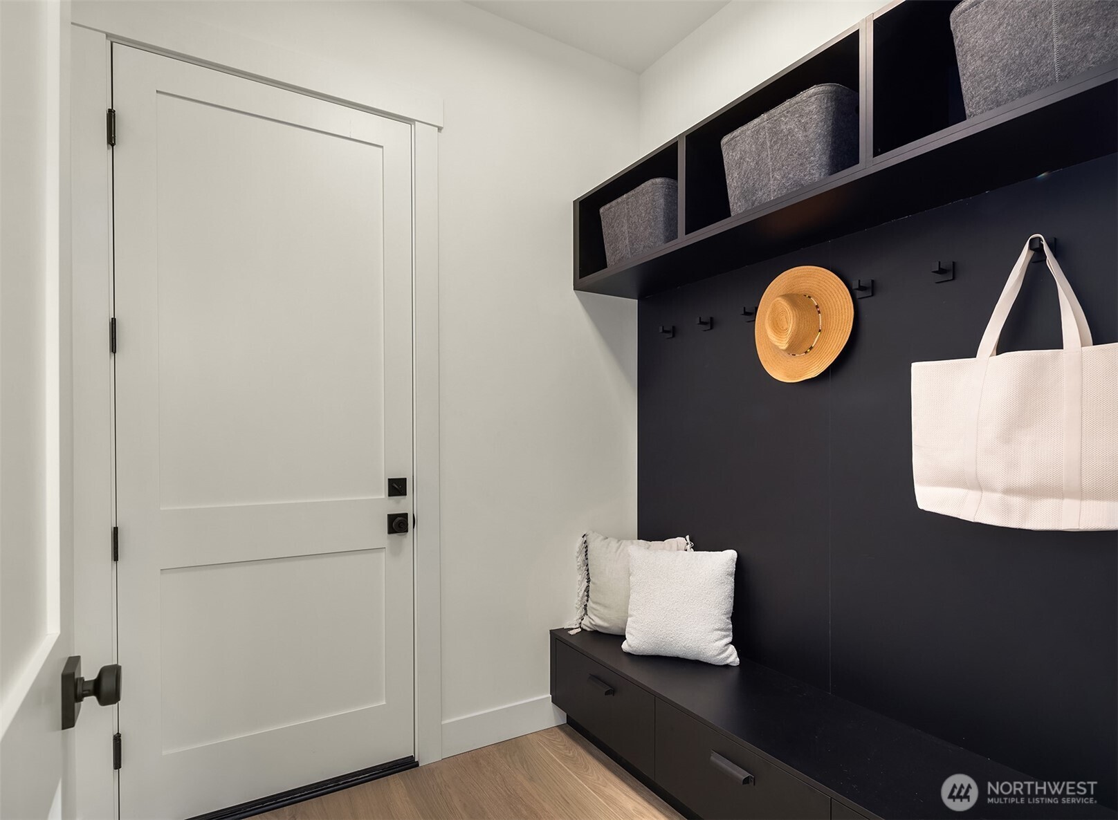 15014 SE 22nd Street , Bellevue, WA 98007