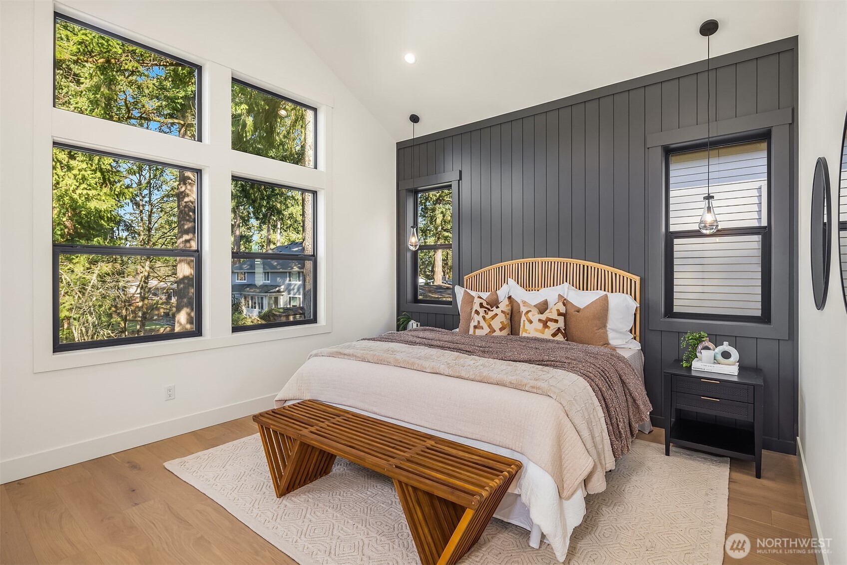 15014 SE 22nd Street , Bellevue, WA 98007