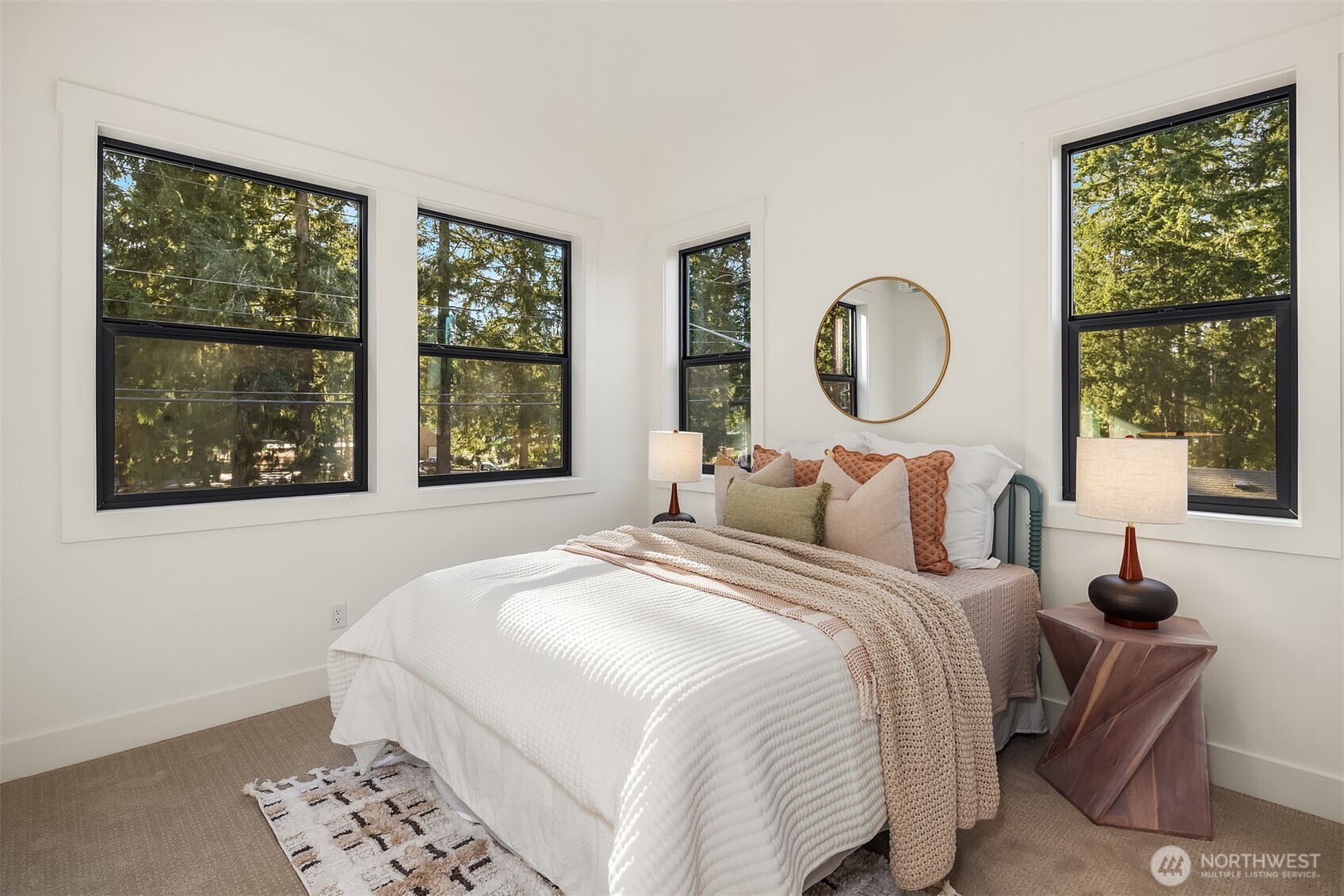 15014 SE 22nd Street , Bellevue, WA 98007