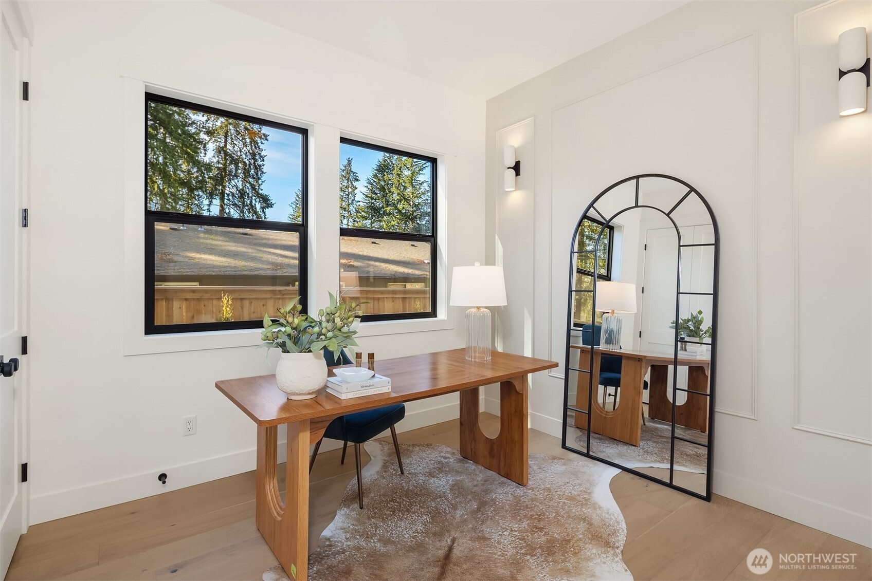 15014 SE 22nd Street , Bellevue, WA 98007