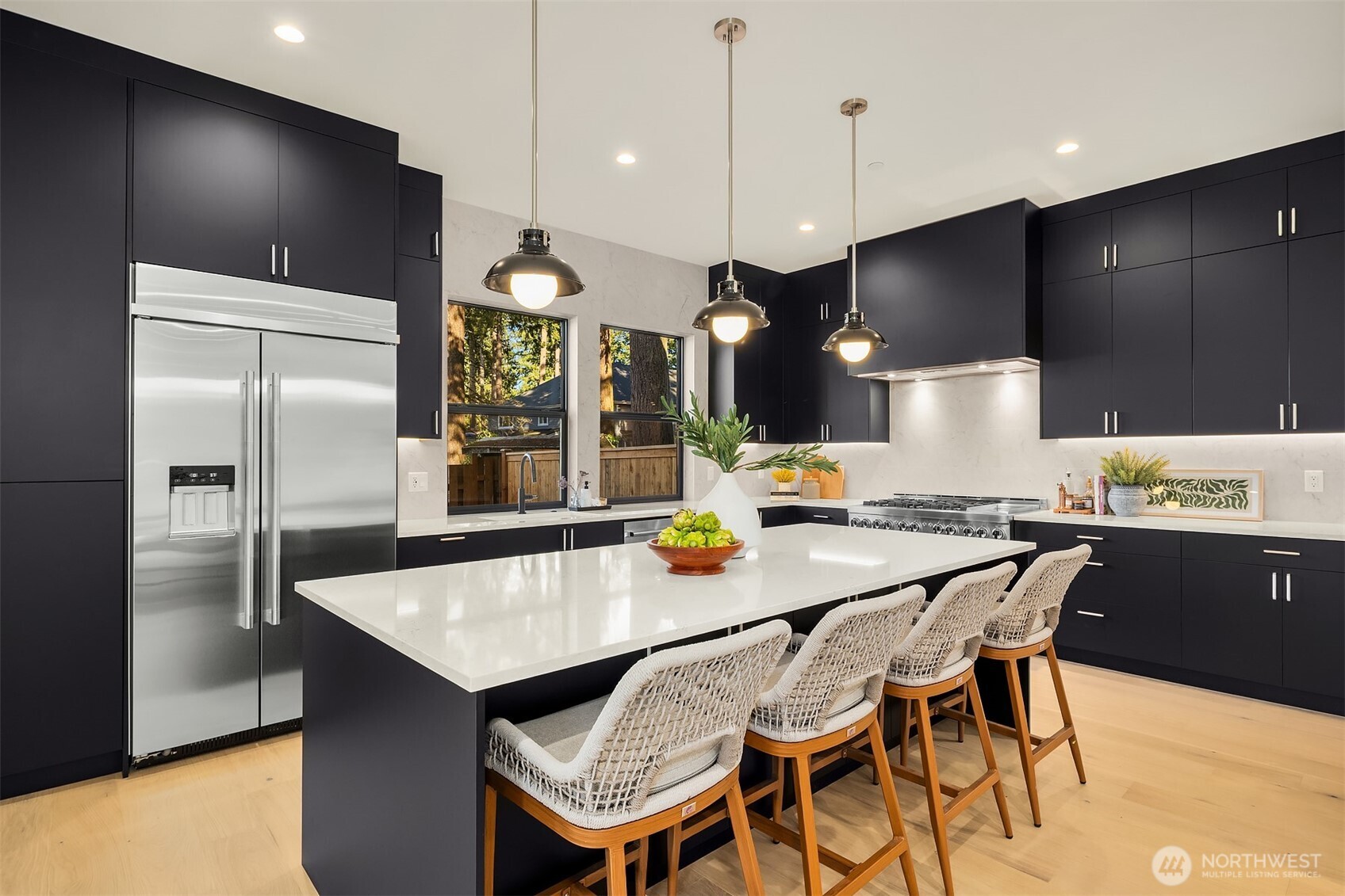 15014 SE 22nd Street , Bellevue, WA 98007