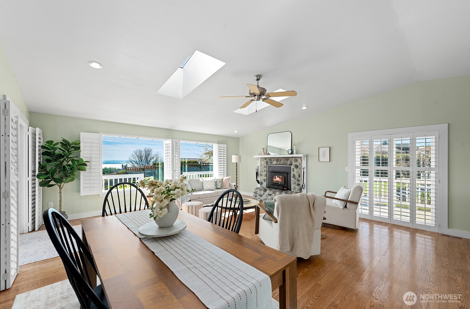 7613 SW 258th Court , Vashon, WA 98070