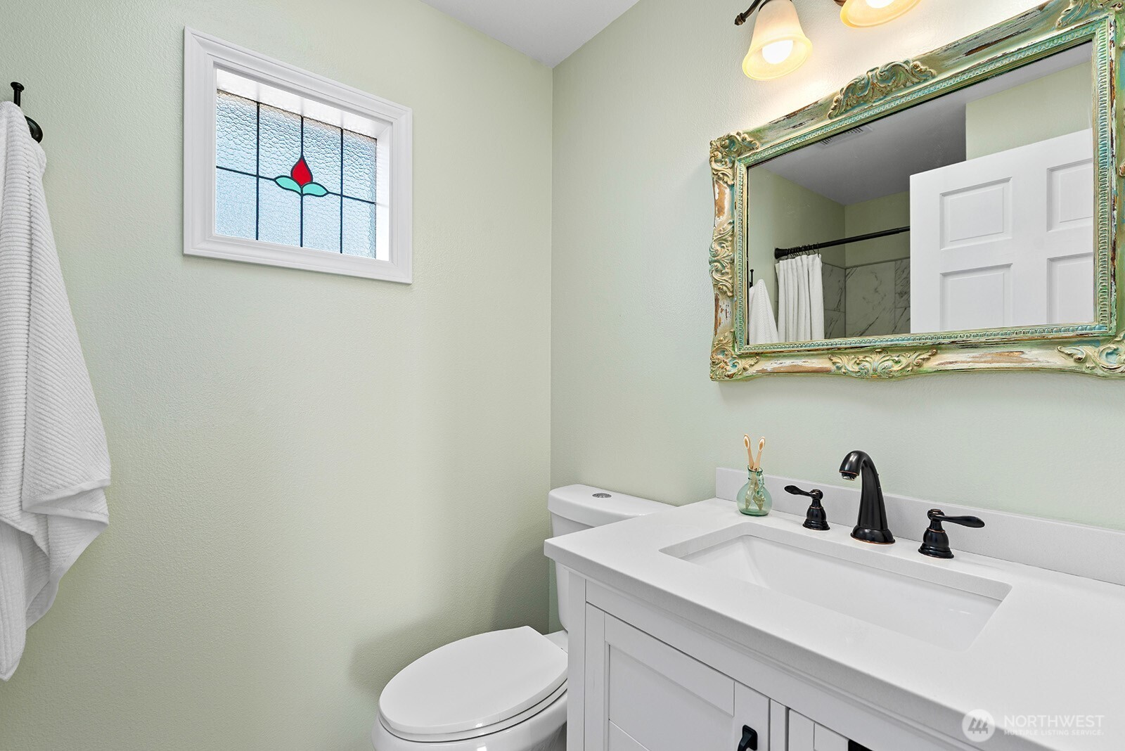 7613 SW 258th Court , Vashon, WA 98070