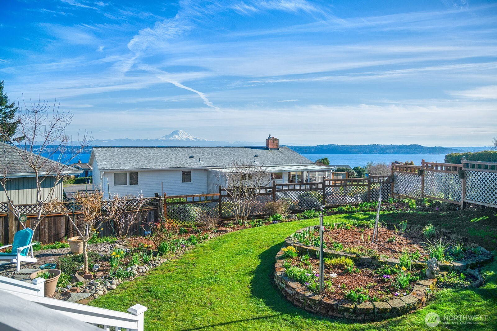 7613 SW 258th Court , Vashon, WA 98070