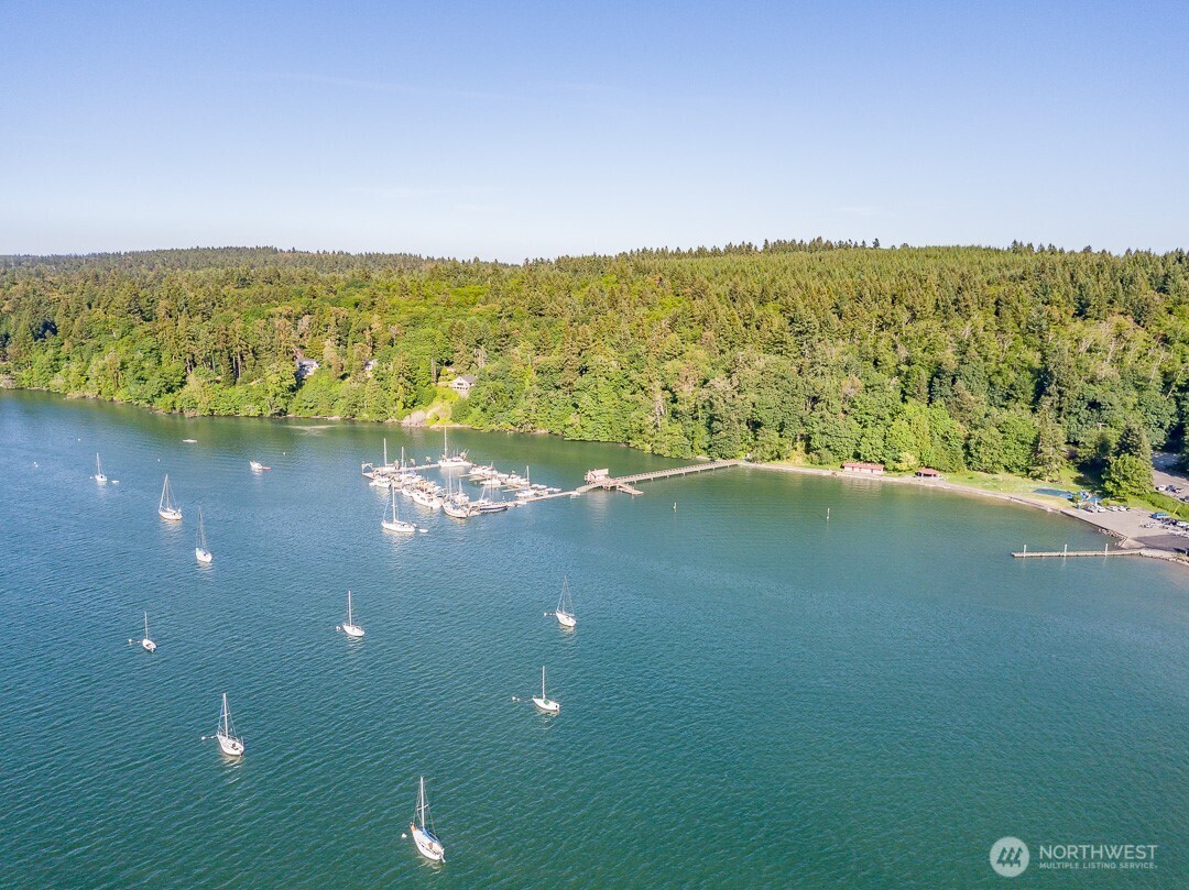 7613 SW 258th Court , Vashon, WA 98070