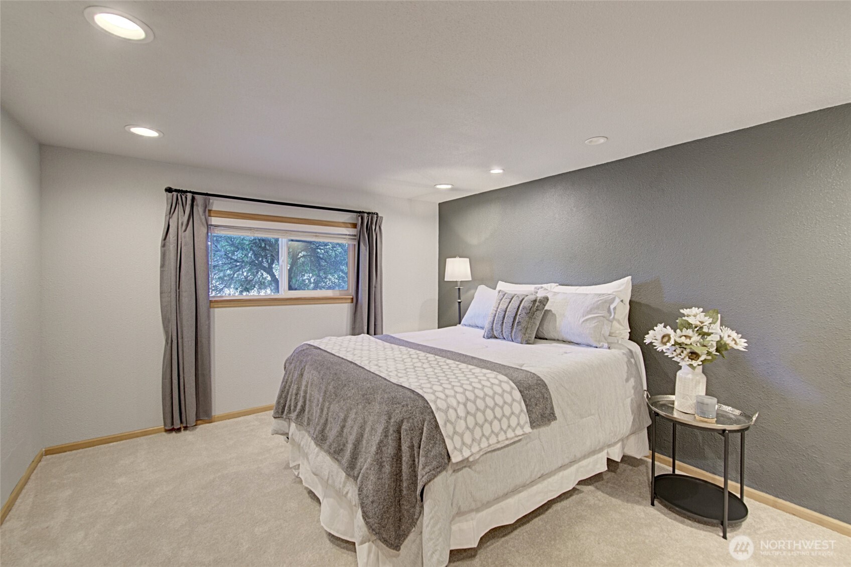 1225 Madison Street , Everett, WA 98203