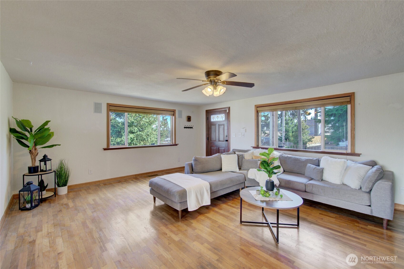 1225 Madison Street , Everett, WA 98203