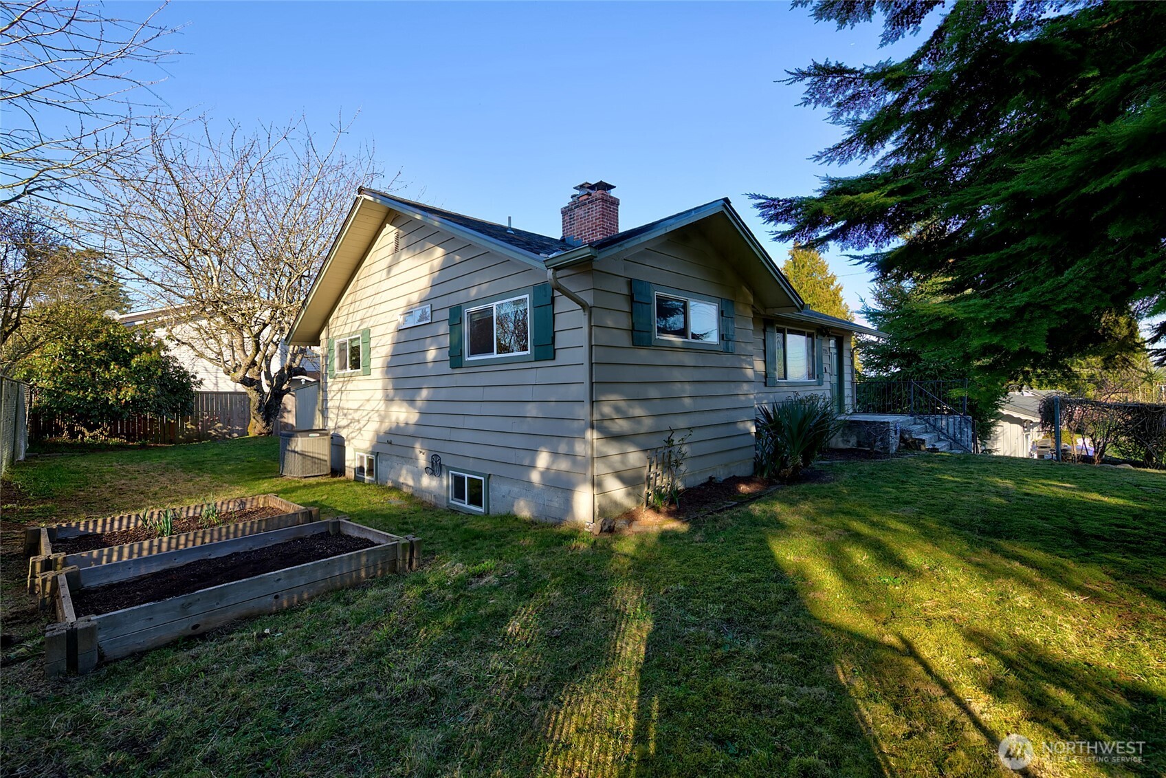 1225 Madison Street , Everett, WA 98203