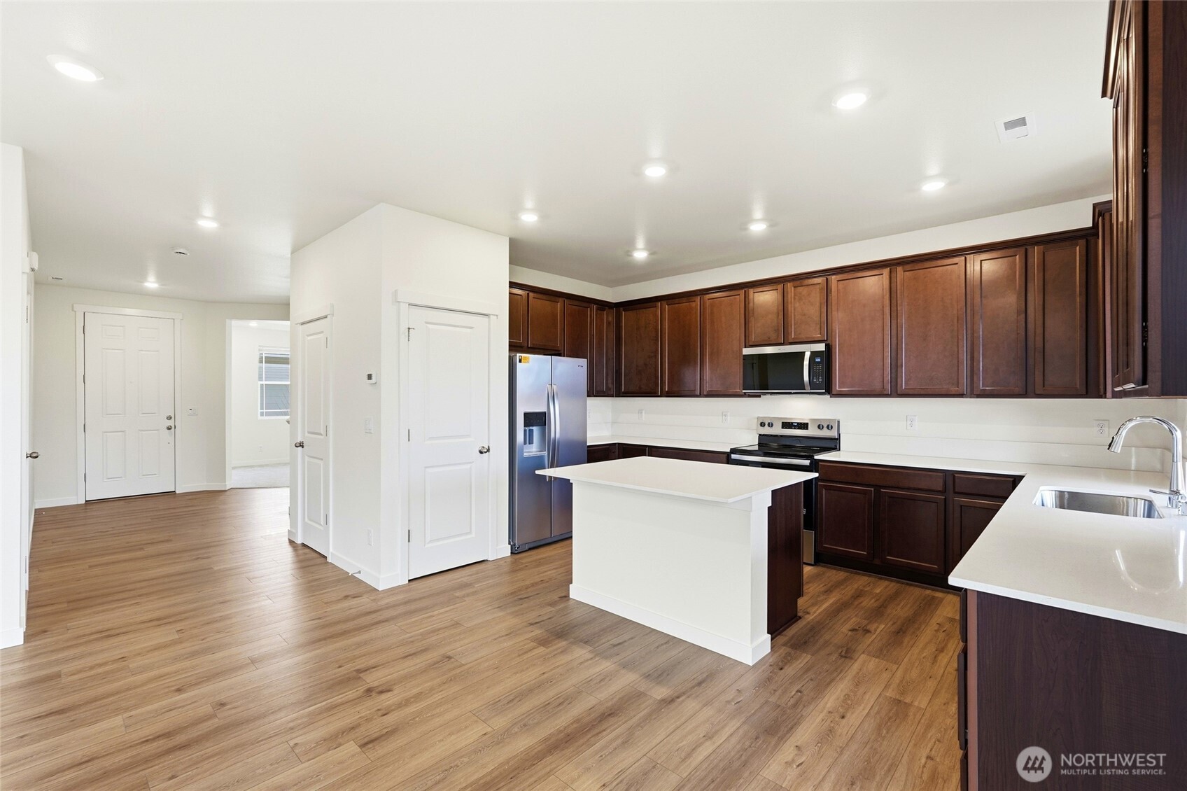 13705 185th Street Ct E, Puyallup, WA 98374