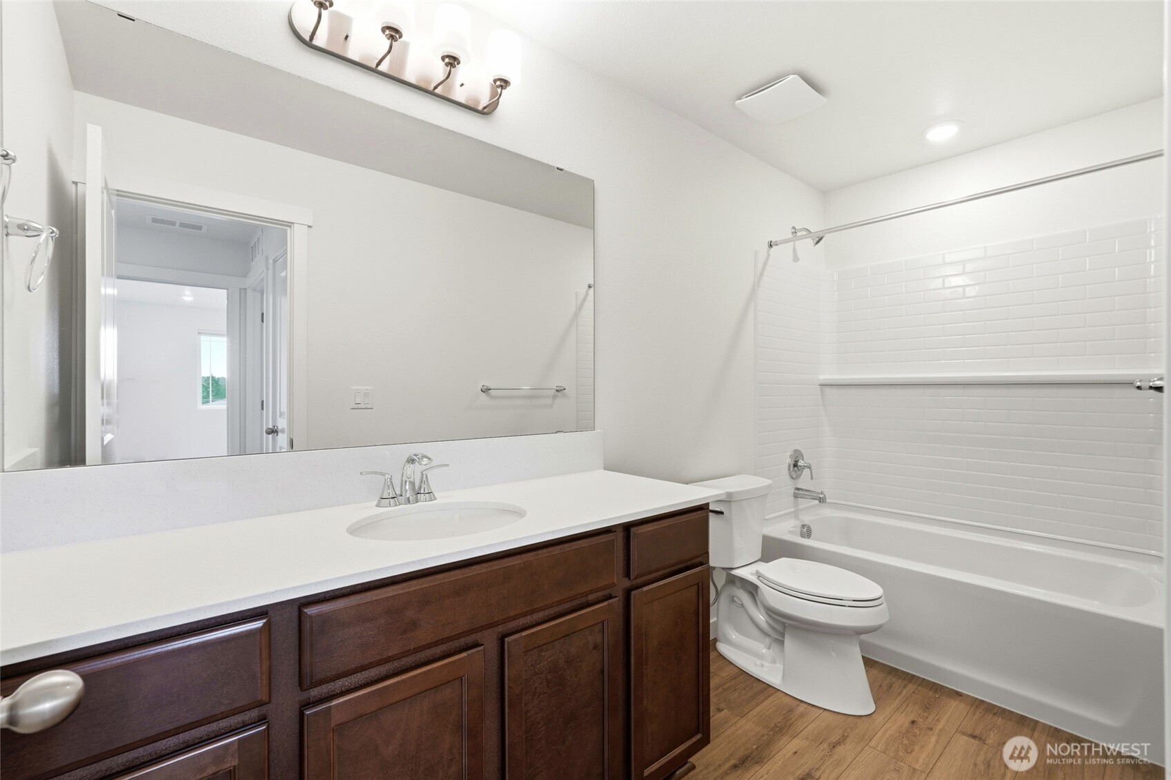 13705 185th Street Ct E, Puyallup, WA 98374