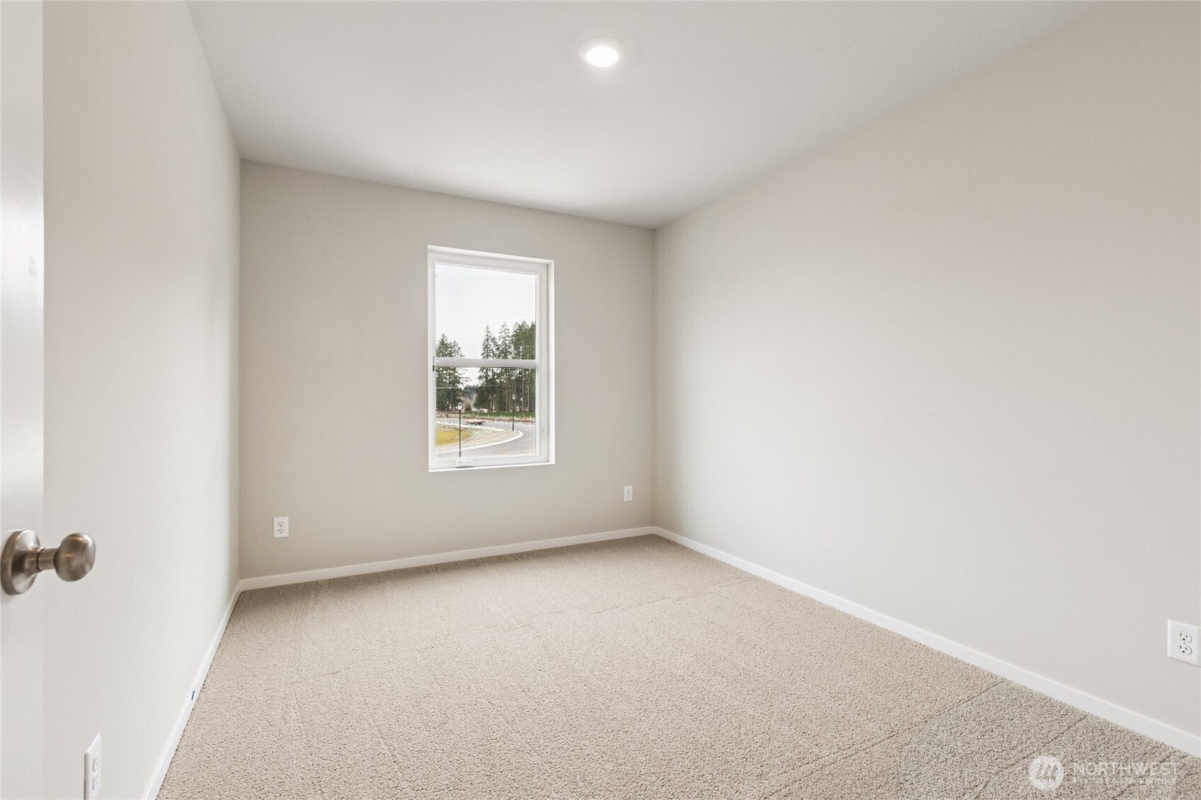 3931 Hyde Loop NE #129, Olympia, WA 98506