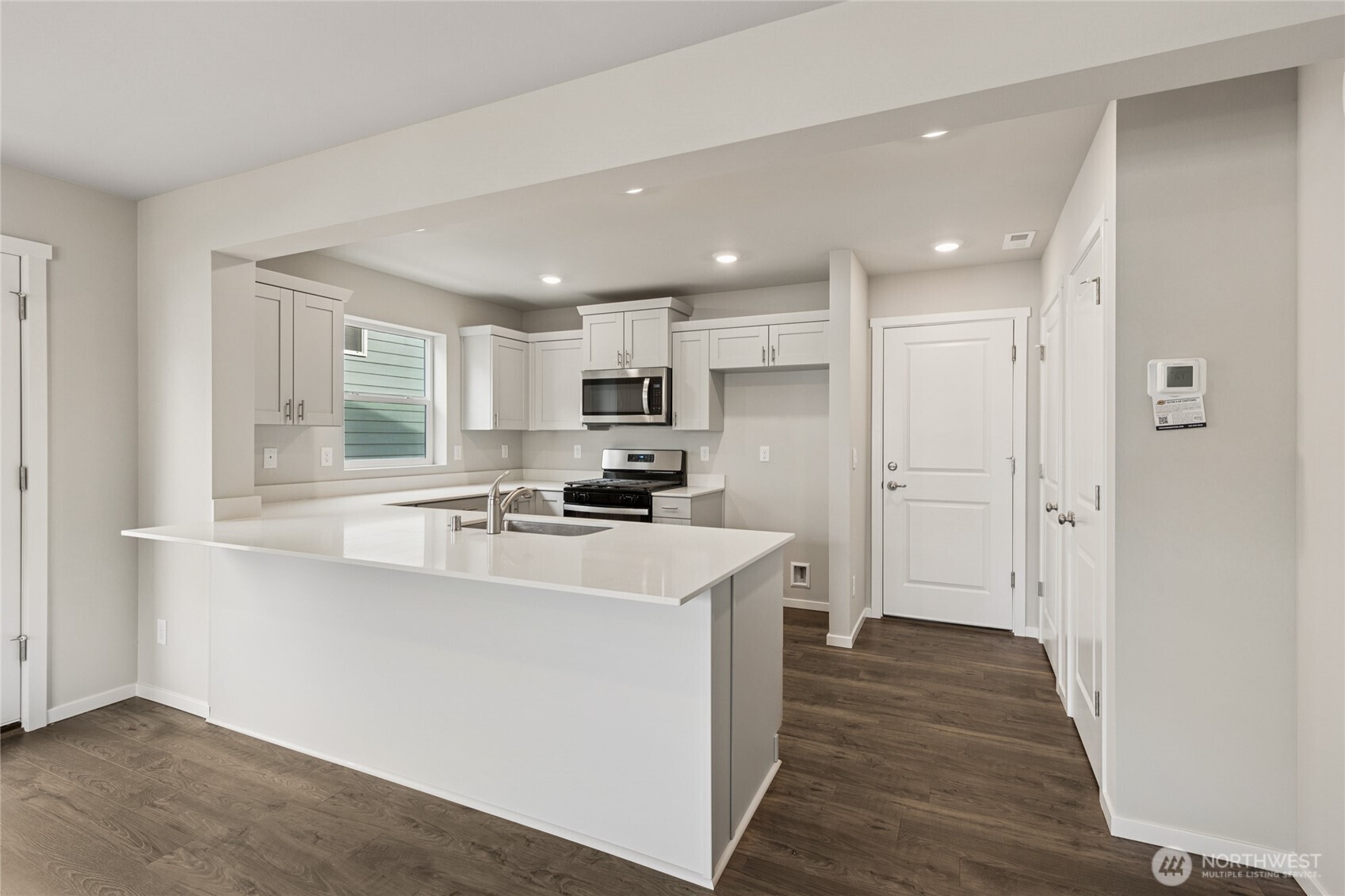 3931 Hyde Loop NE #129, Olympia, WA 98506