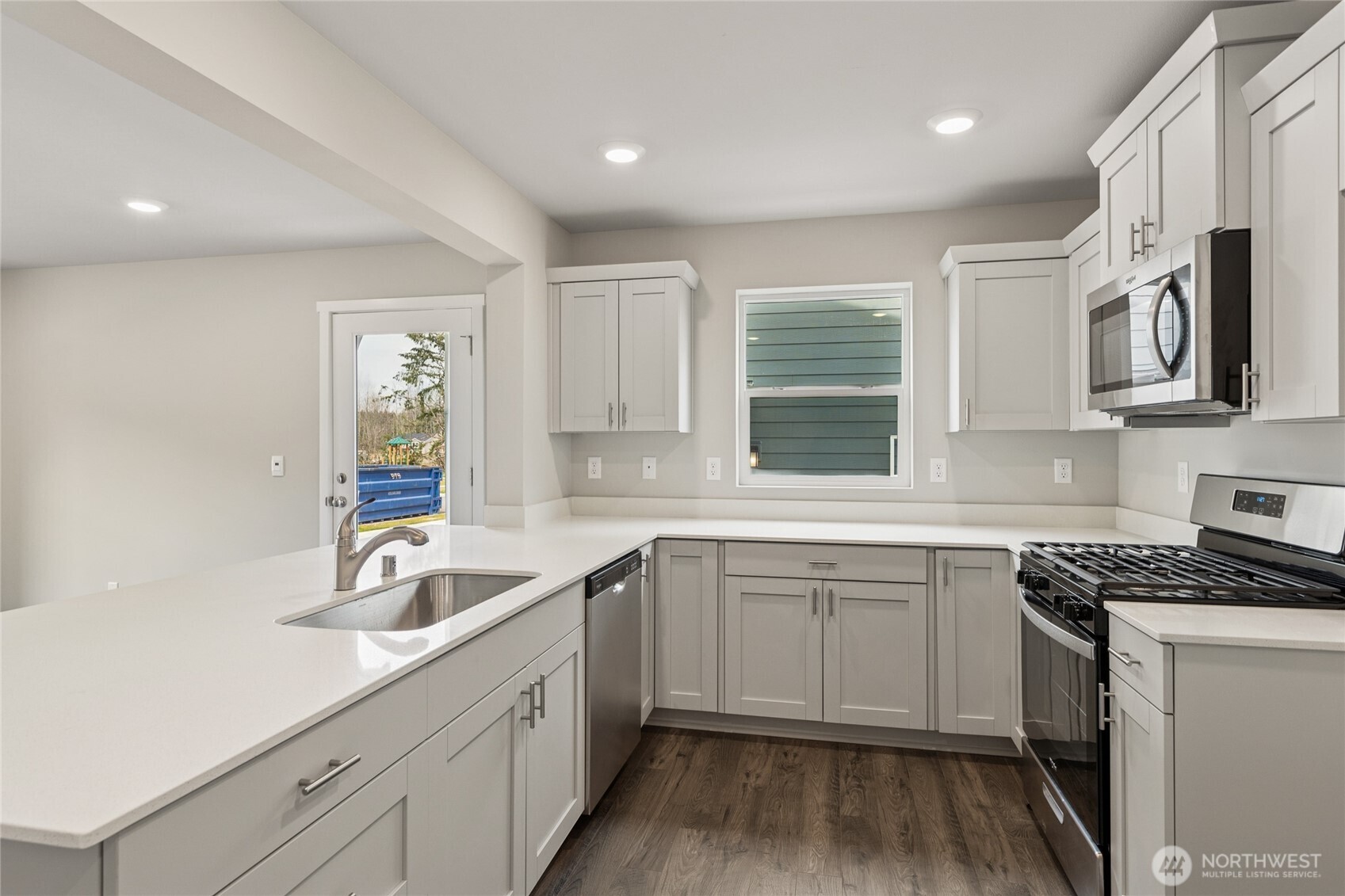 3931 Hyde Loop NE #129, Olympia, WA 98506