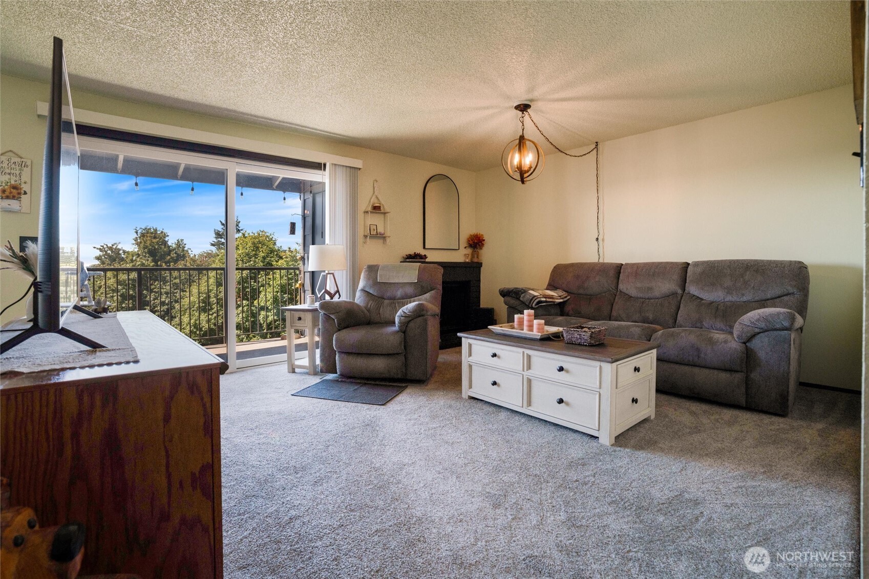 3560 Narrows View Lane NE #202, Bremerton, WA 98310