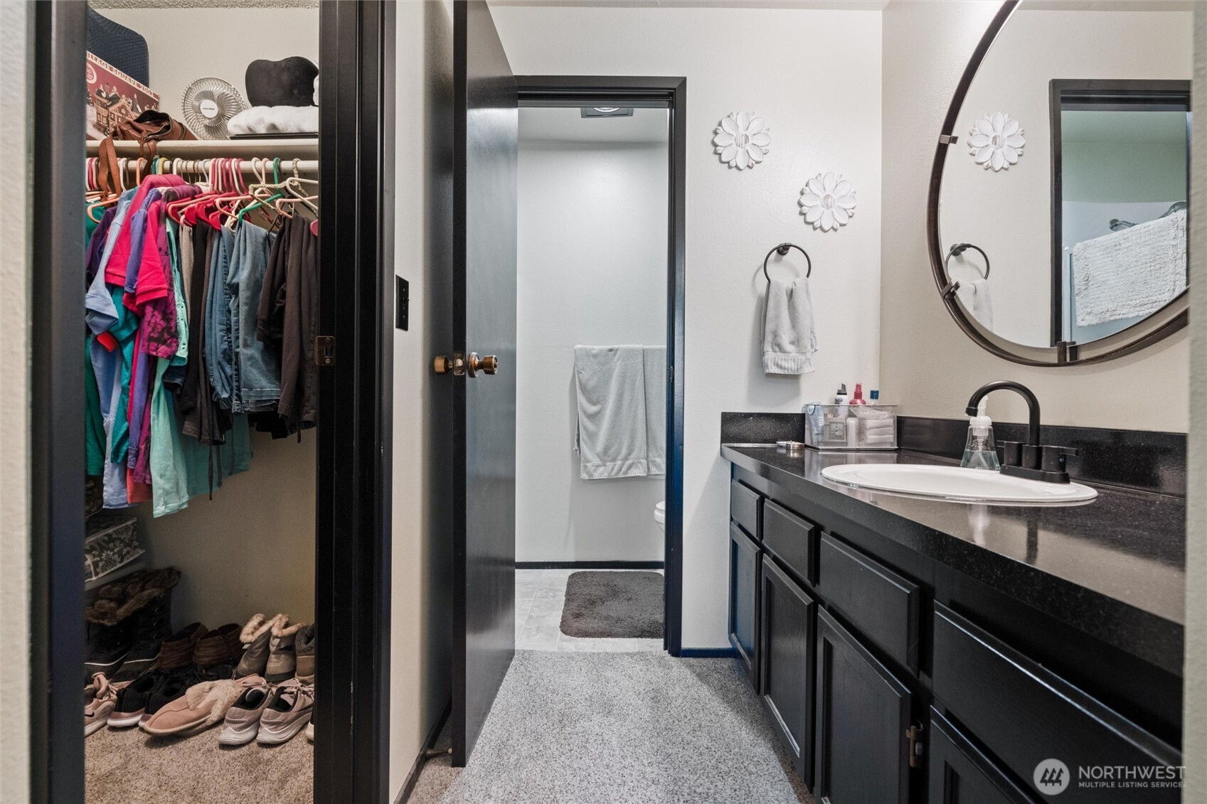 3560 Narrows View Lane NE #202, Bremerton, WA 98310