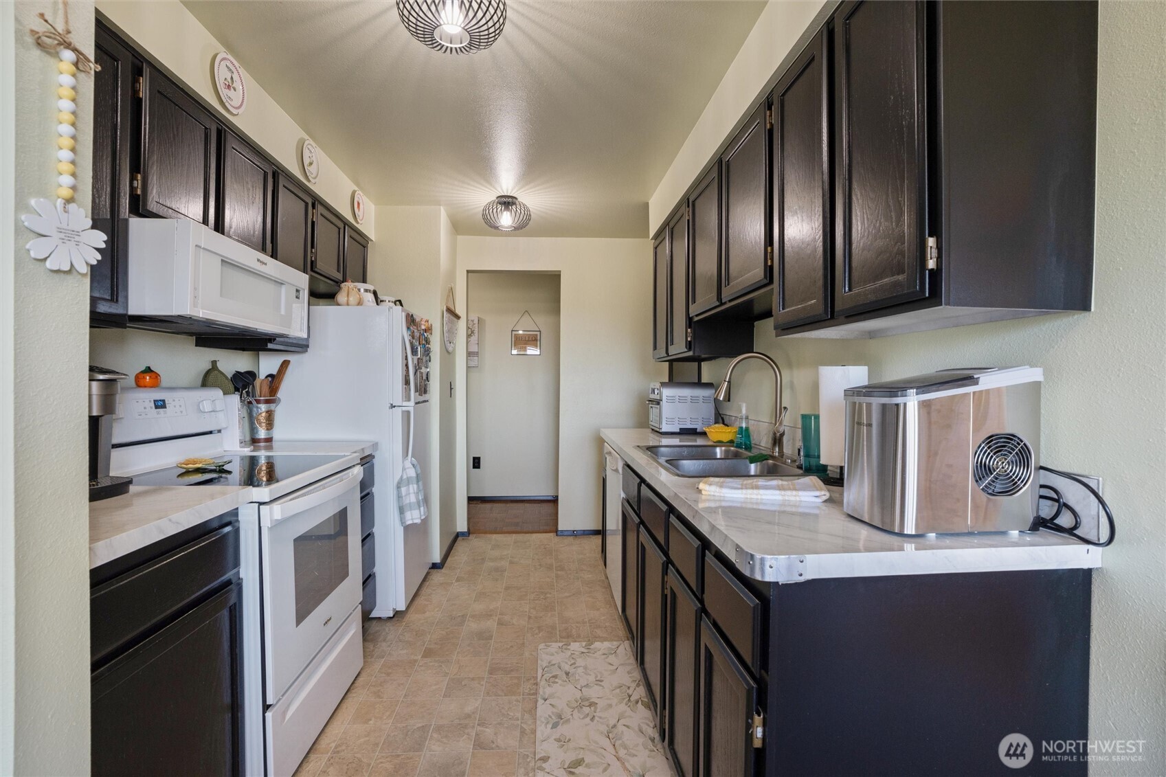 3560 Narrows View Lane NE #202, Bremerton, WA 98310