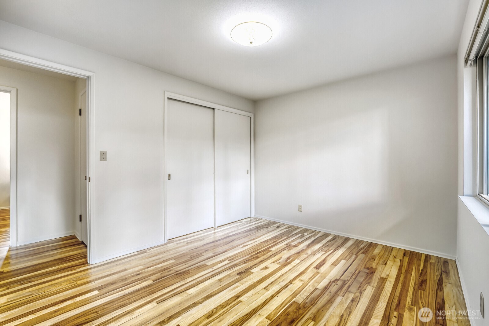 15704 Interlake Avenue N, Shoreline, WA 98133