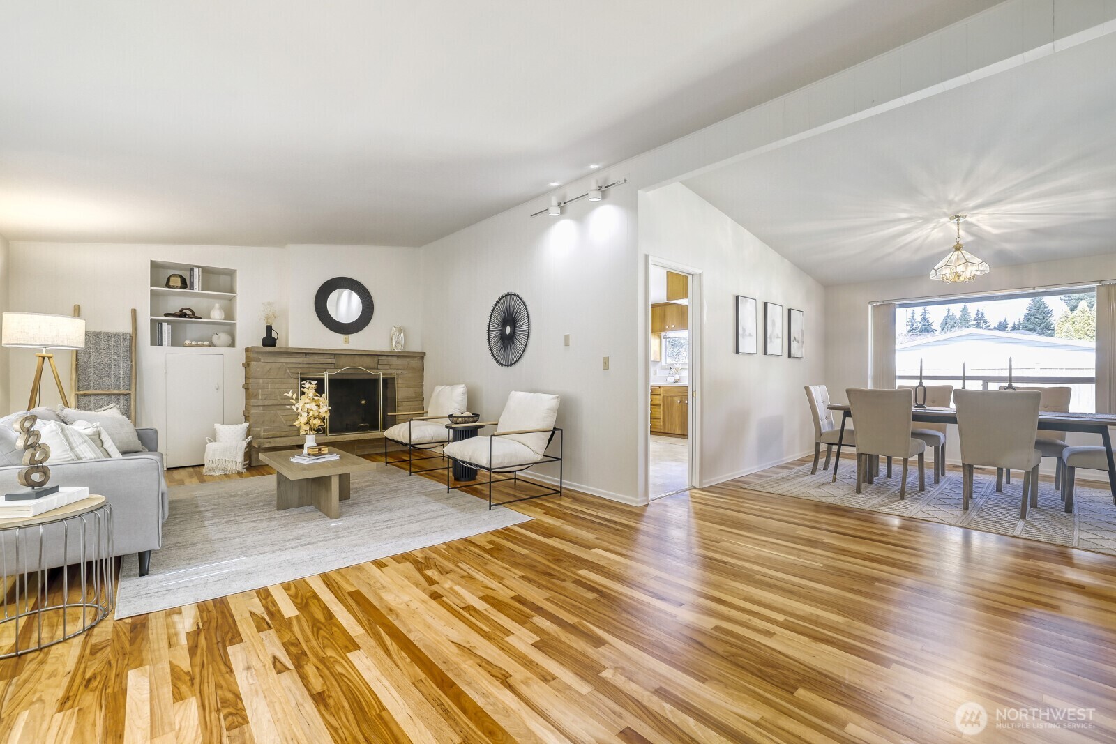 15704 Interlake Avenue N, Shoreline, WA 98133