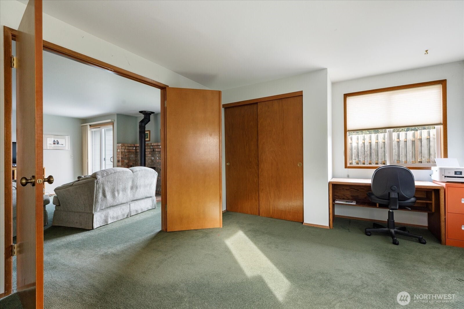 150 NE Nunan Loop #2, Oak Harbor, WA 98277