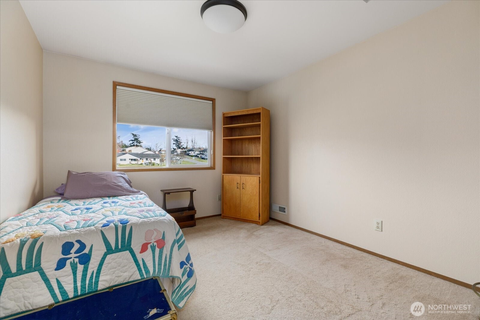 150 NE Nunan Loop #2, Oak Harbor, WA 98277