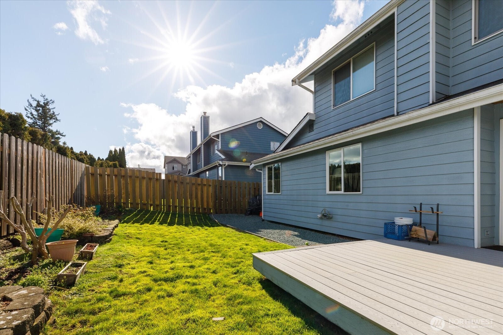 150 NE Nunan Loop #2, Oak Harbor, WA 98277