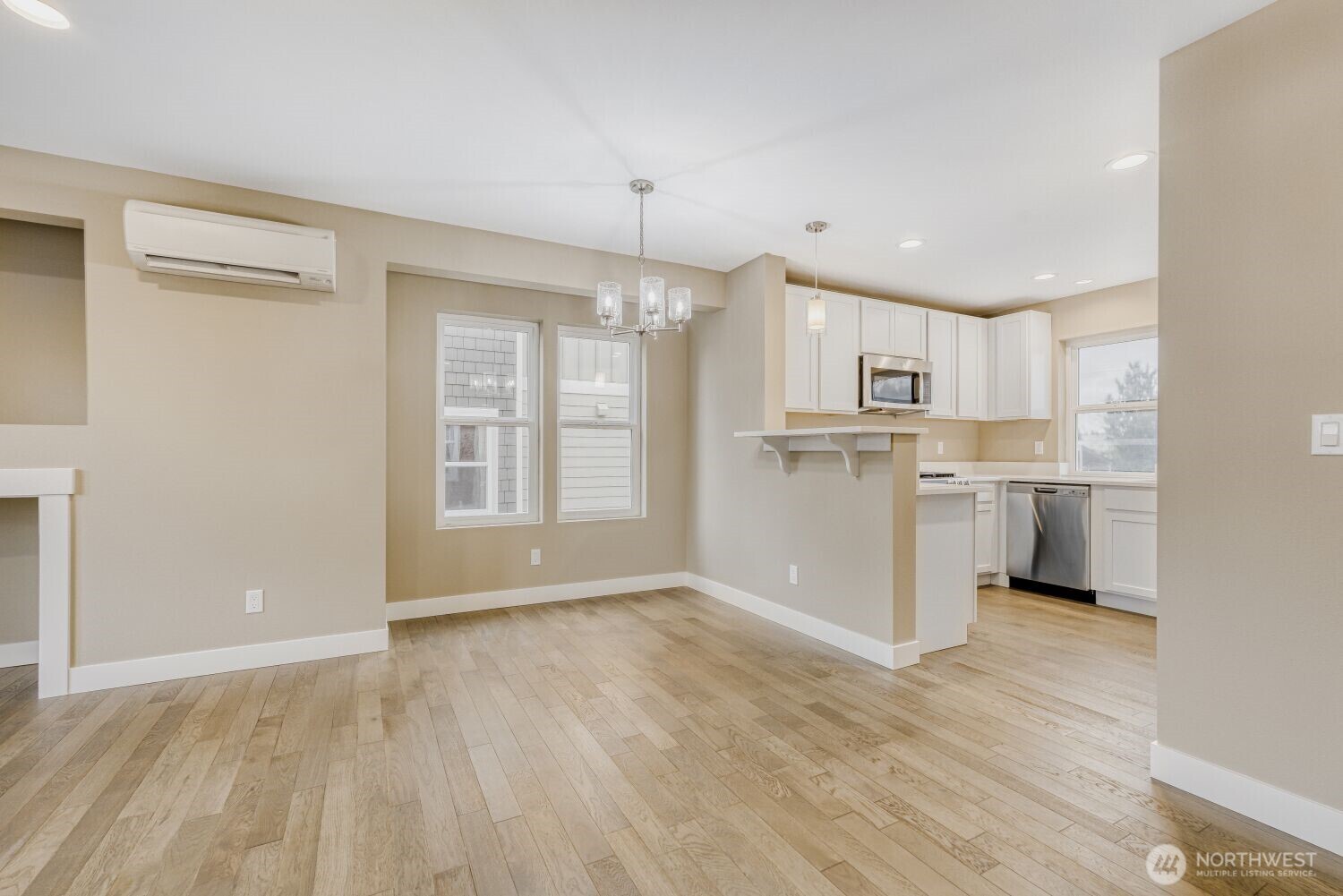 3403 S 144th Lane , Tukwila, WA 98168-5147