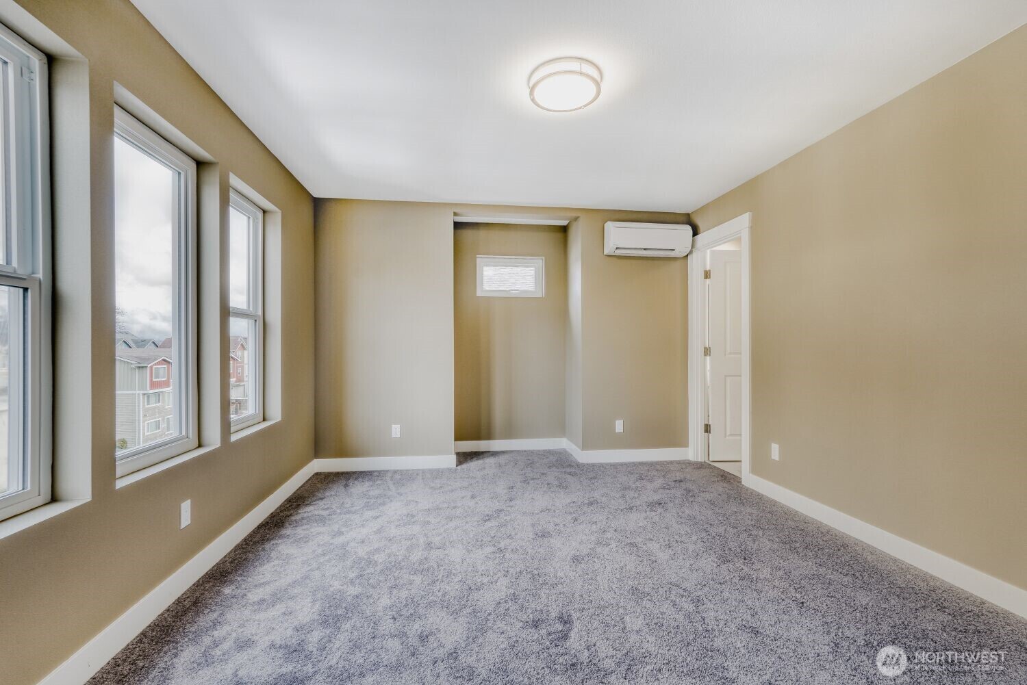 3403 S 144th Lane , Tukwila, WA 98168-5147