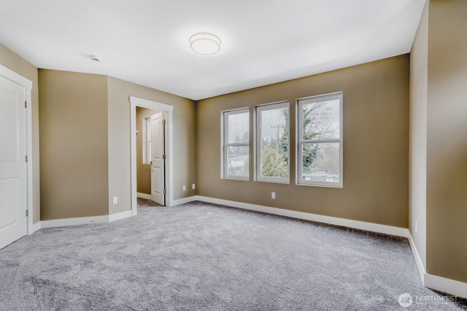 3403 S 144th Lane , Tukwila, WA 98168-5147