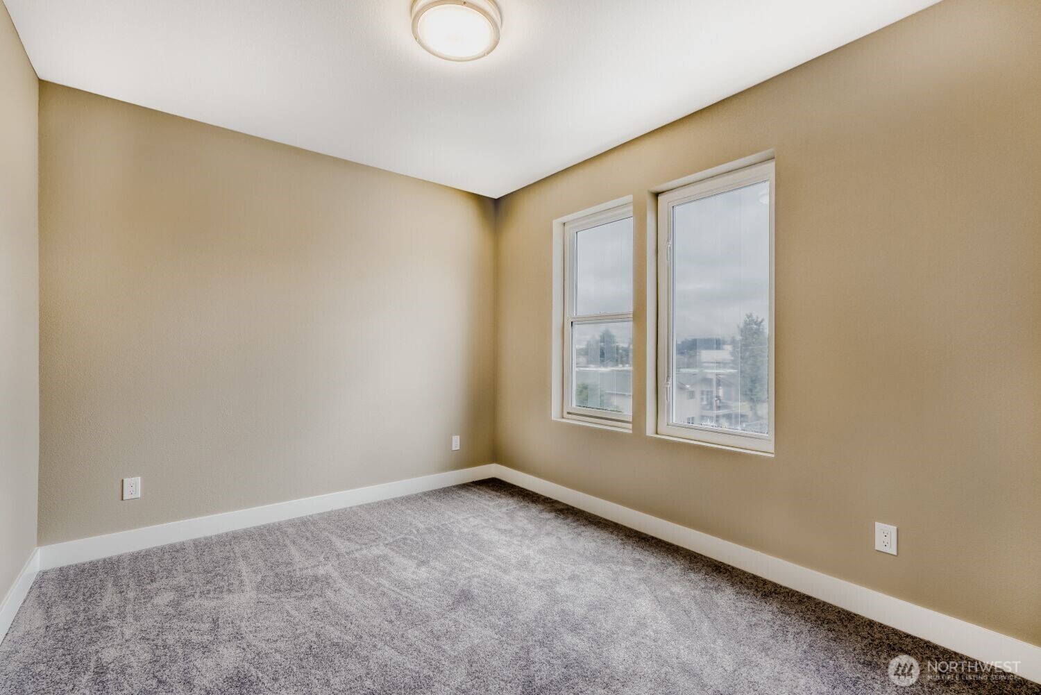 3403 S 144th Lane , Tukwila, WA 98168-5147