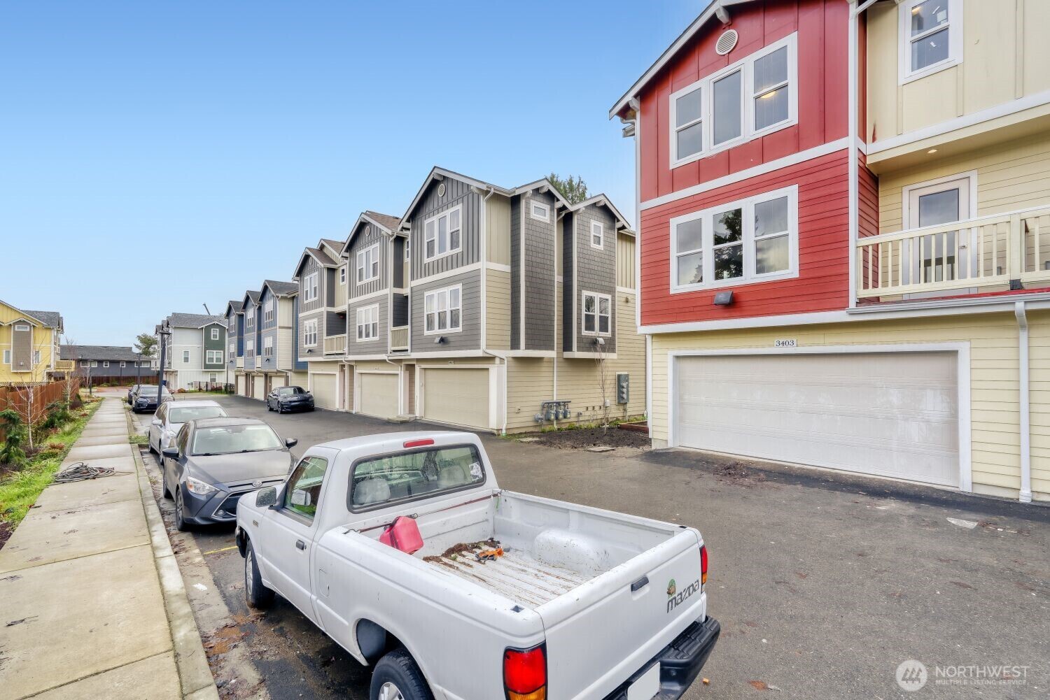 3403 S 144th Lane , Tukwila, WA 98168-5147