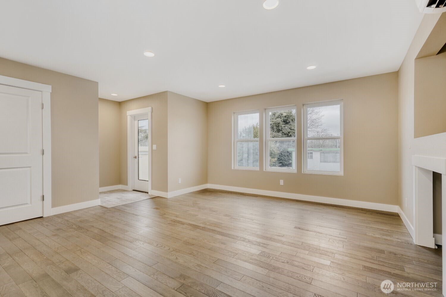 3403 S 144th Lane , Tukwila, WA 98168-5147