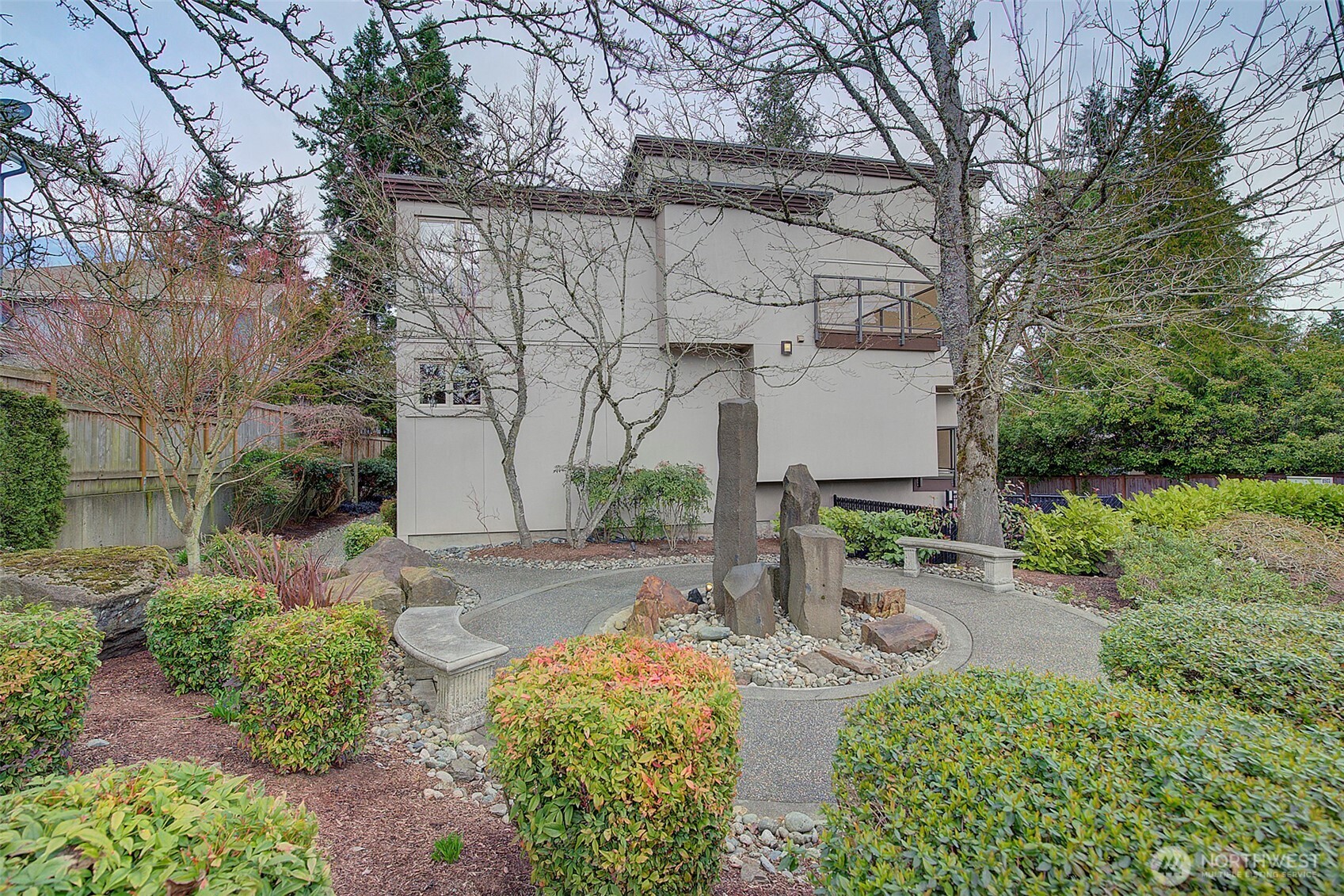 8503 Bowdoin Way #203, Edmonds, WA 98026