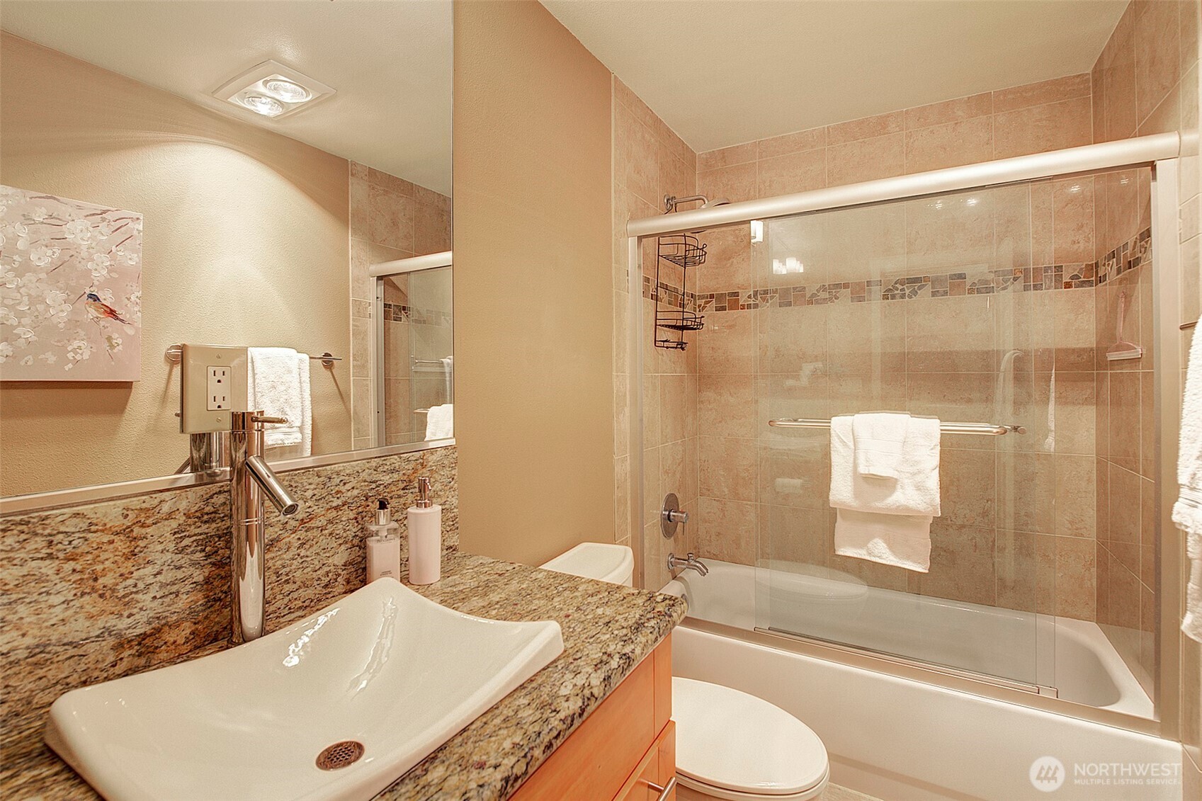 8503 Bowdoin Way #203, Edmonds, WA 98026