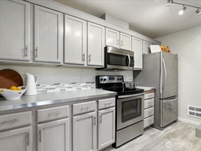 22527 SE 38th Terrace #1424, Issaquah, WA 98029 - Photo 4