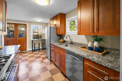 532 N 72nd Street , Seattle, WA 98103 - Photo 11