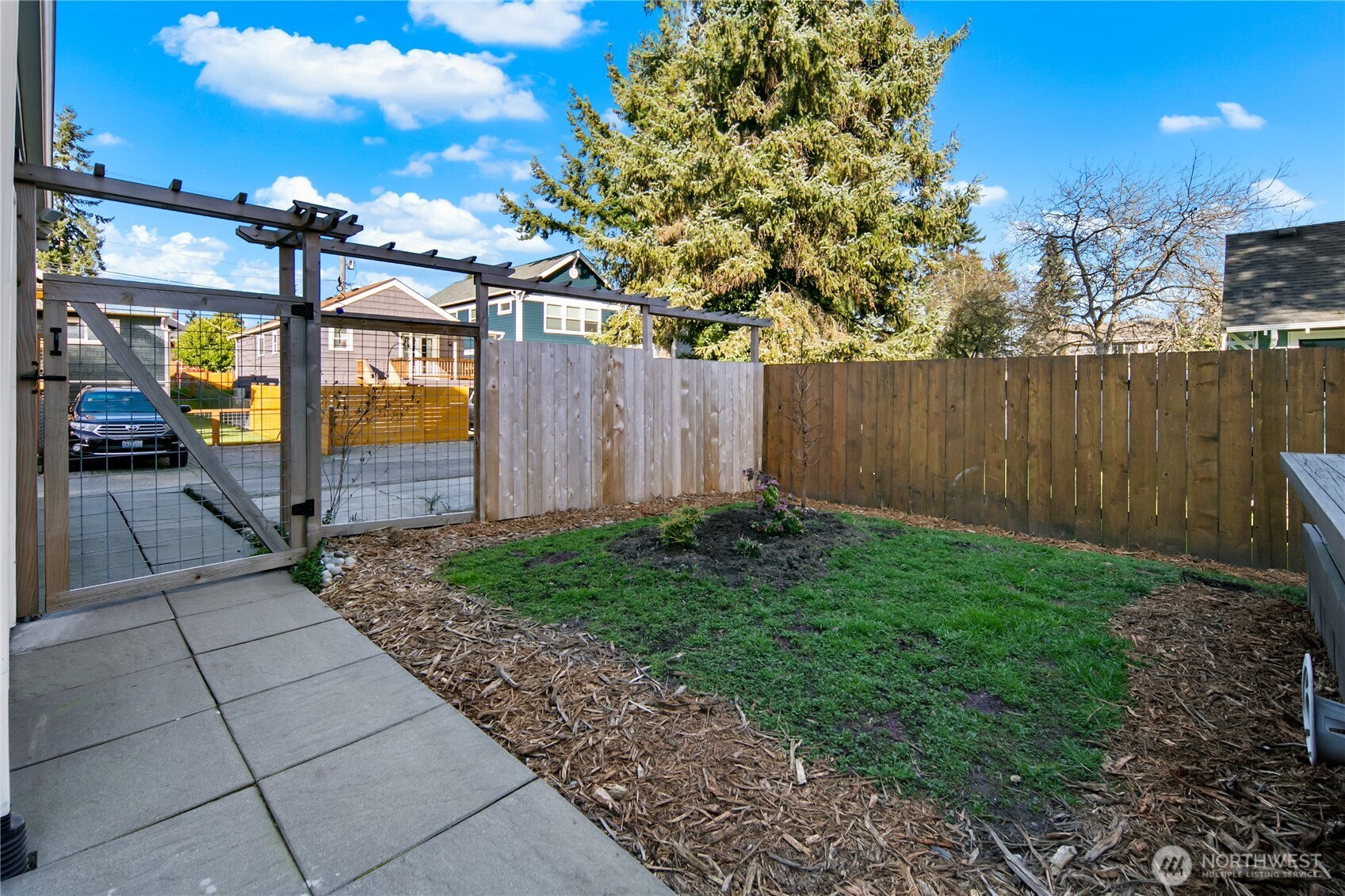 532 N 72nd Street , Seattle, WA 98103