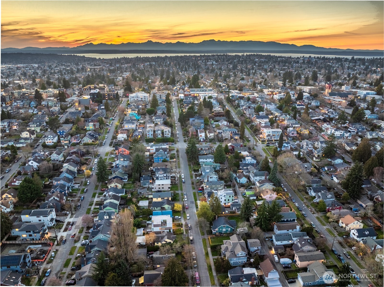 532 N 72nd Street , Seattle, WA 98103