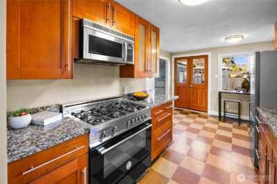 532 N 72nd Street , Seattle, WA 98103 - Photo 9