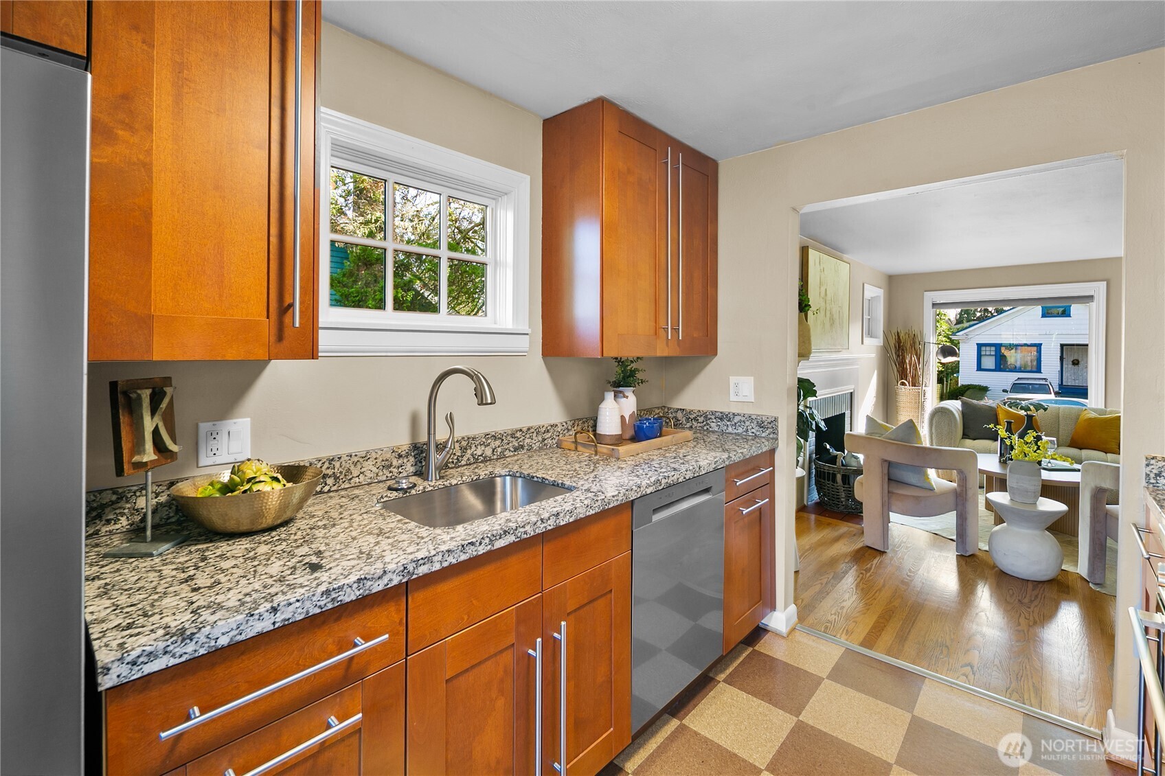 532 N 72nd Street , Seattle, WA 98103