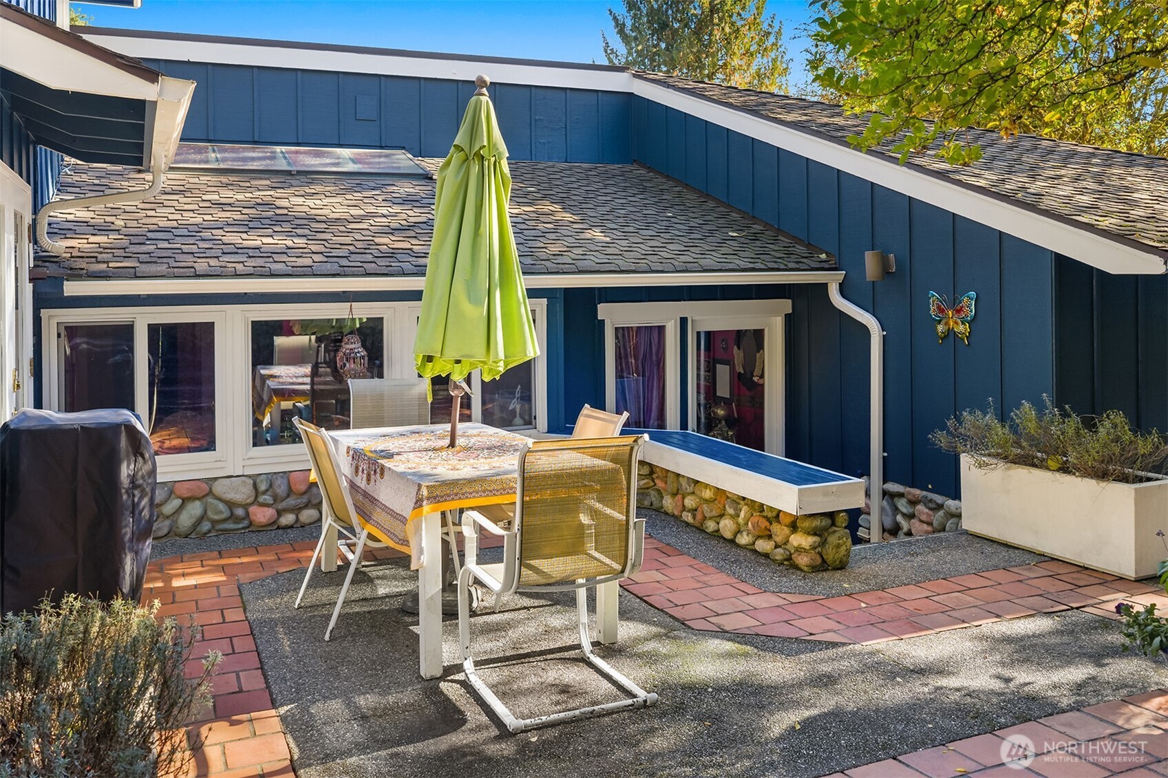 24025 75th Avenue SE, Woodinville, WA 98072