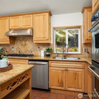 24025 75th Avenue SE, Woodinville, WA 98072 - Photo 7