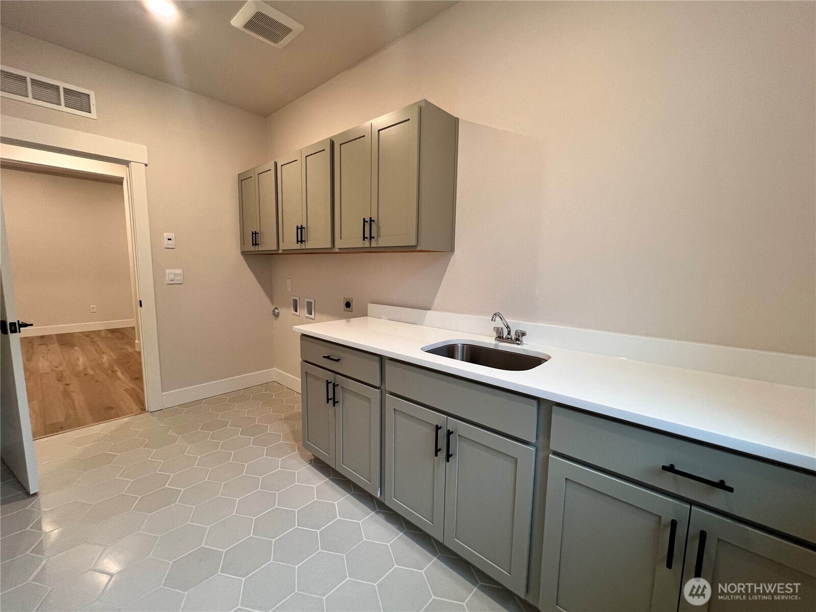 552 Thompson (Lot 20) Drive , Enumclaw, WA 98022